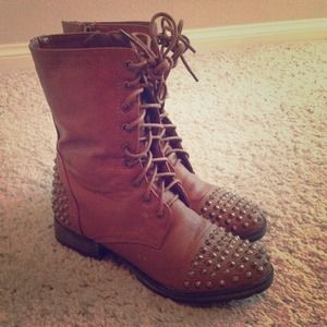 Trendy, one of a kind Brown boots