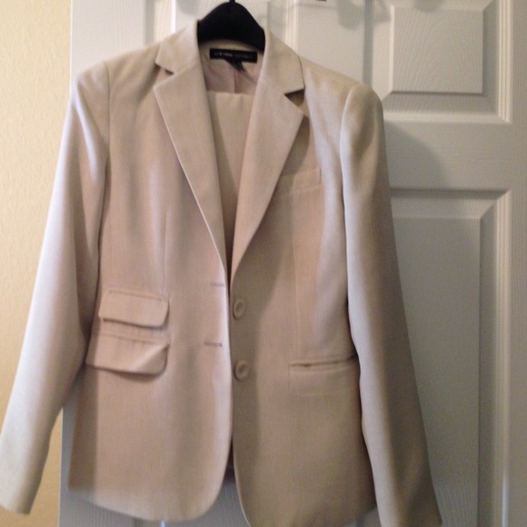 New york and company Khaki suit