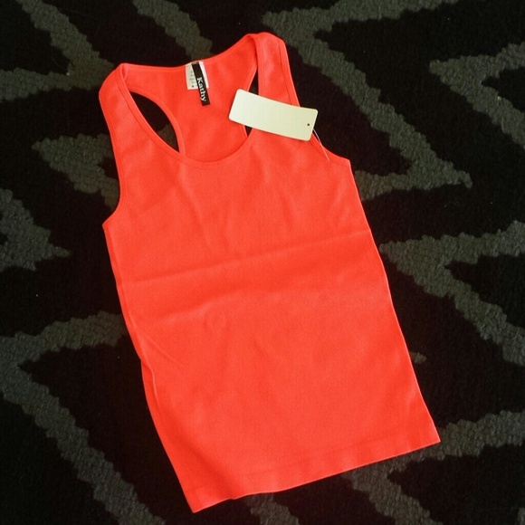 Coral tank NWT