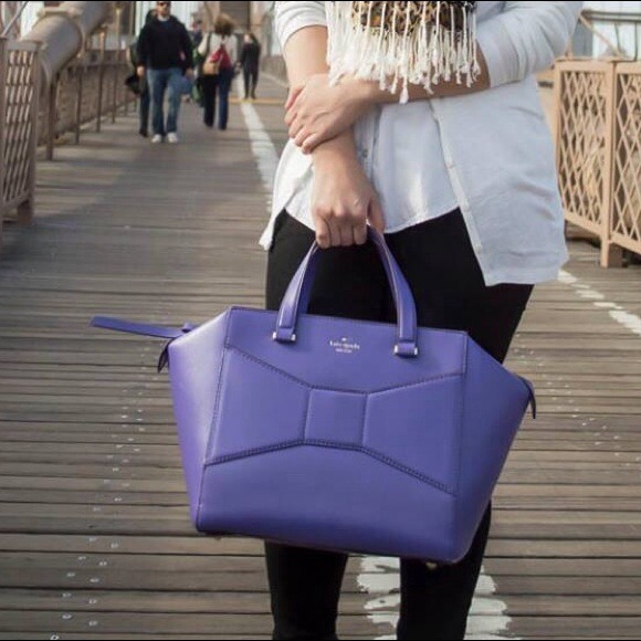 ✨✨✨on hold ✨✨✨Kate Spade Handbag