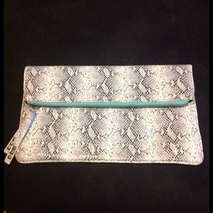 Awesome Expandable Animal Print Clutch