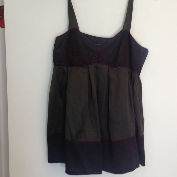 Gorgeous French Connection Silk Top - Picture 2 of 3