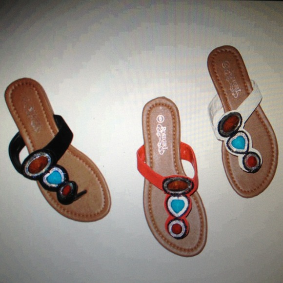 🔵3 Stone Sandals - Picture 3 of 4