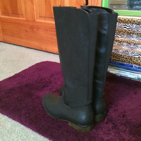 Black boots REDUCED