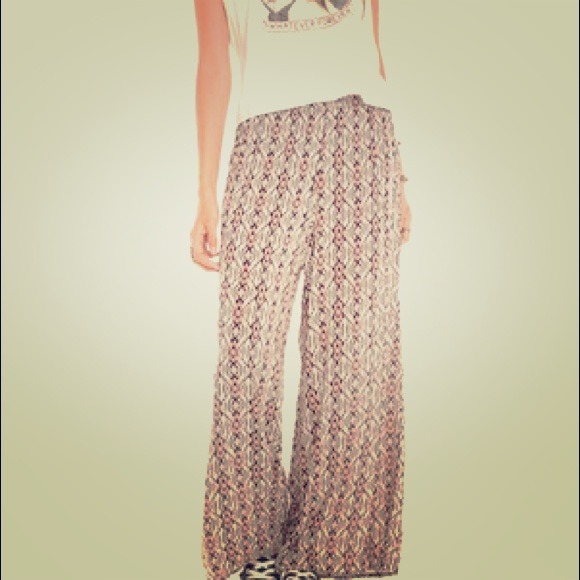 SOLD Brandy melville Aztec aarika pants