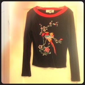 City Spirit Embroidered Top M