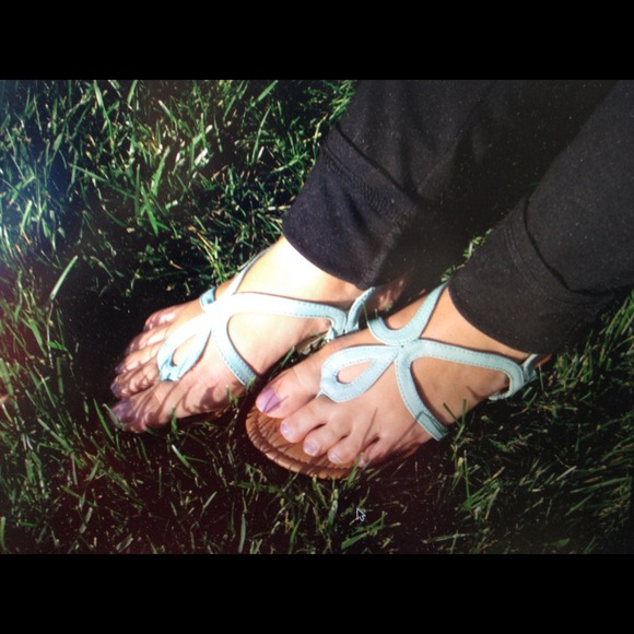 Forever21 Teal Sanders - Picture 2 of 2