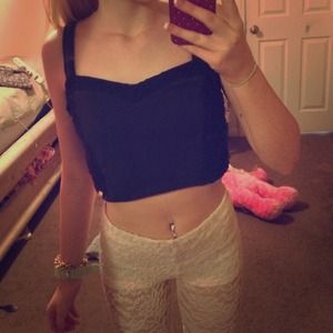 Hollister crop top!💘