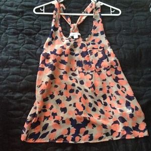 Cute orange/blue top