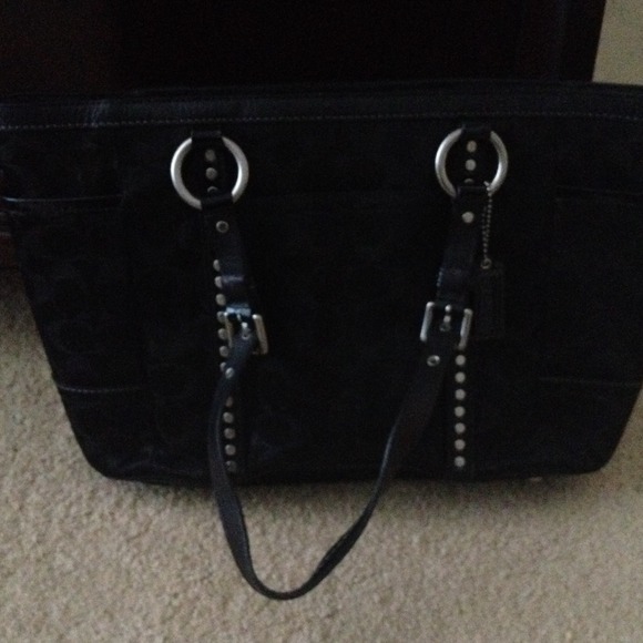 💕AUTHENTIC COACH BLACK HANDBAG💕