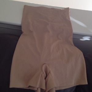 Spanx brand Assets new M