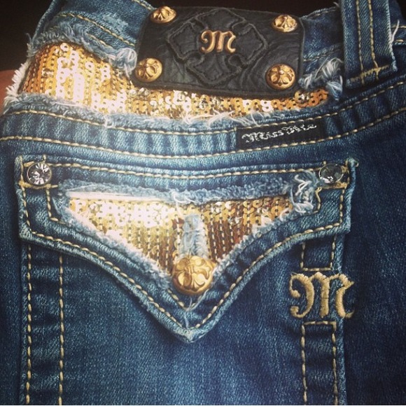 Miss Me straight leg Jeans!