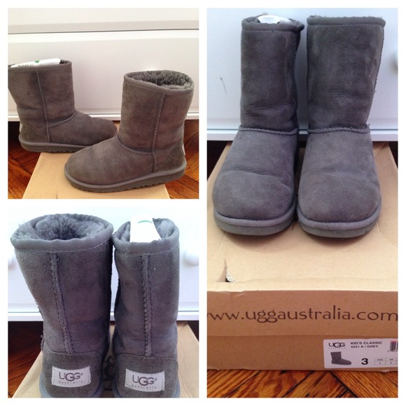 🚫RESERVED for Klambak🚫 Grey Uggs Classic