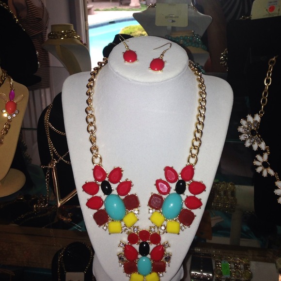 Necklace set - Picture 2 of 3