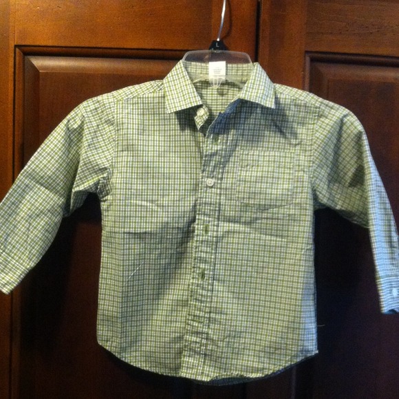 ****SOLD****Gymboree Boys Button up Shirt 3T