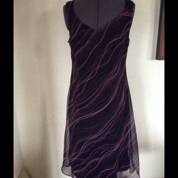 Scarlett Dresses & Skirts - 💃SCARLETT Sleeveless Dress