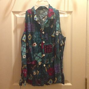 Sleeveless floral vintage shirt