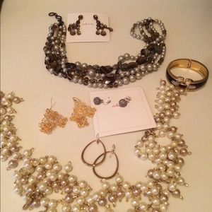 Stella Dot bundle. An amazing price