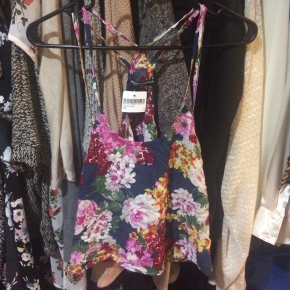 Brandy melville crop top and grey knit cardigan