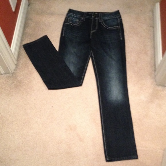 Mid Rise Straight Leg Jag Jeans *NEVER WORN* 💋 - Picture 1 of 3