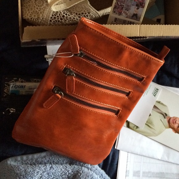 Harper Crossbody