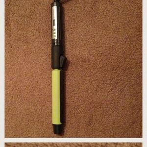 Paul Mitchell a turn Style Iron