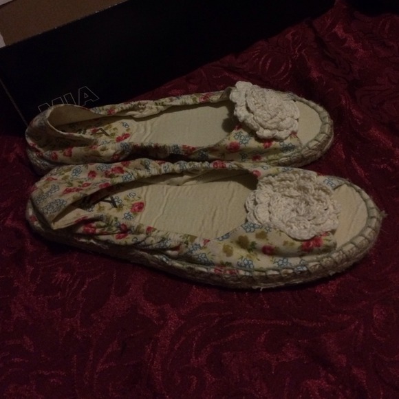 Summer shoes