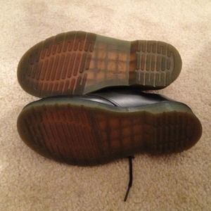 Dr. Martens Shoes - Dr. Martins DOCS 1461 Oxfords Black LIKE NEW Sz5US Dr. Martens Shoes - Dr. Martins DOCS 1461 Oxfords Black LIKE NEW Sz5US