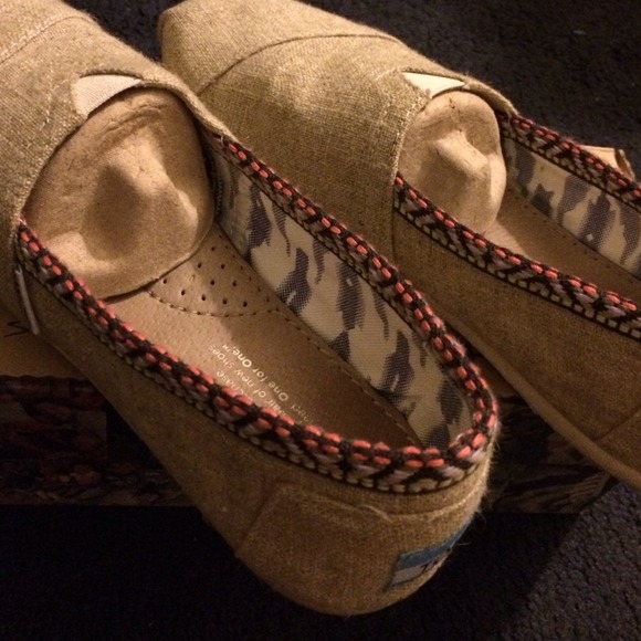 TOMS