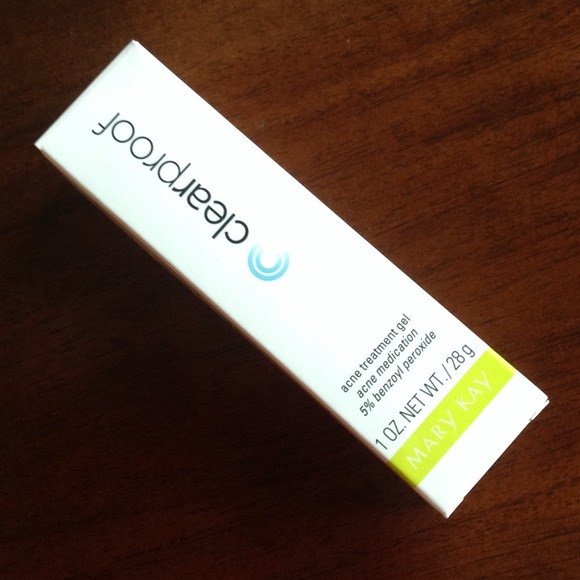 Acne treatment gel