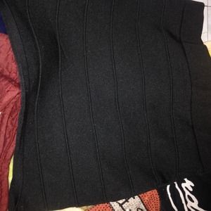 Small black bodycon skirt💢💢sale only today