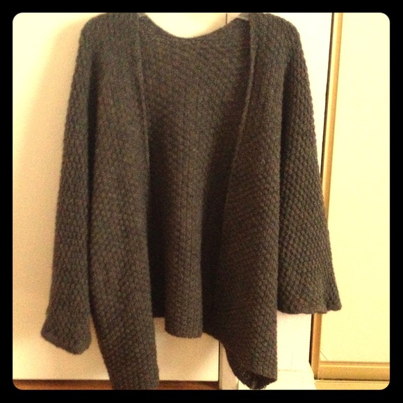 Brandy Melville Cardigan