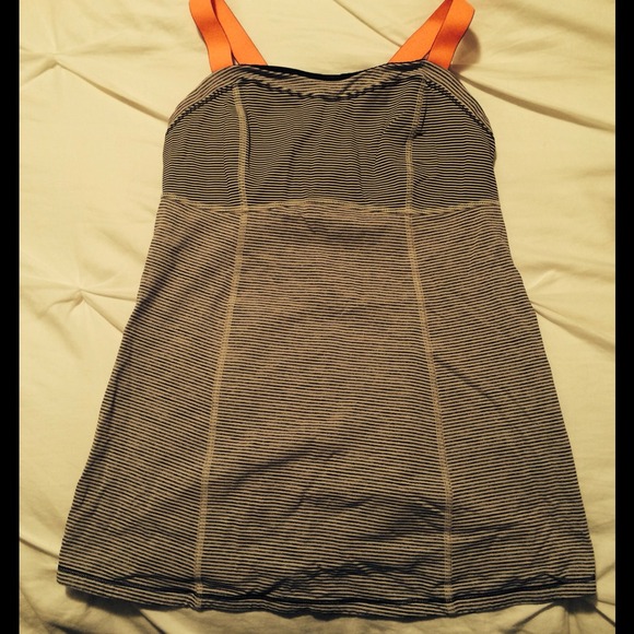 SOLD Lululemon Run: Catch Me Tank