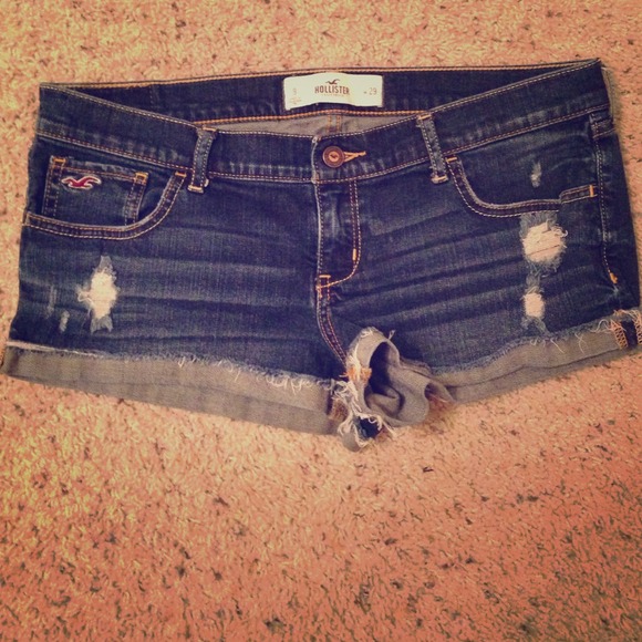 Hollister shorts!