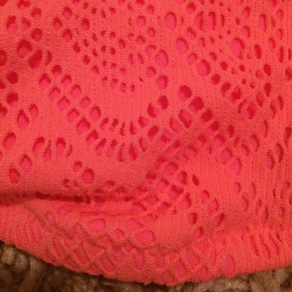 Aeire Swimsuit Top - Picture 2 of 2