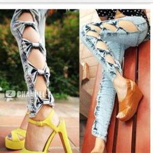 Bow tie jeans