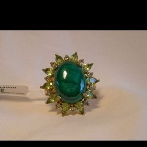 Malachite (oval 11cts) and Hebie Peridot ring