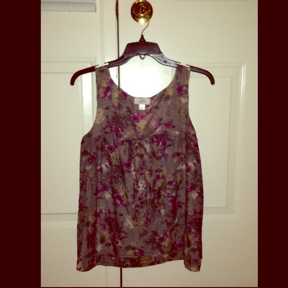 Floral print shell from LOFT. - Picture 1 of 1