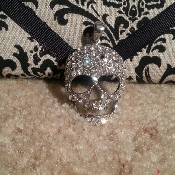 Skull Pendant