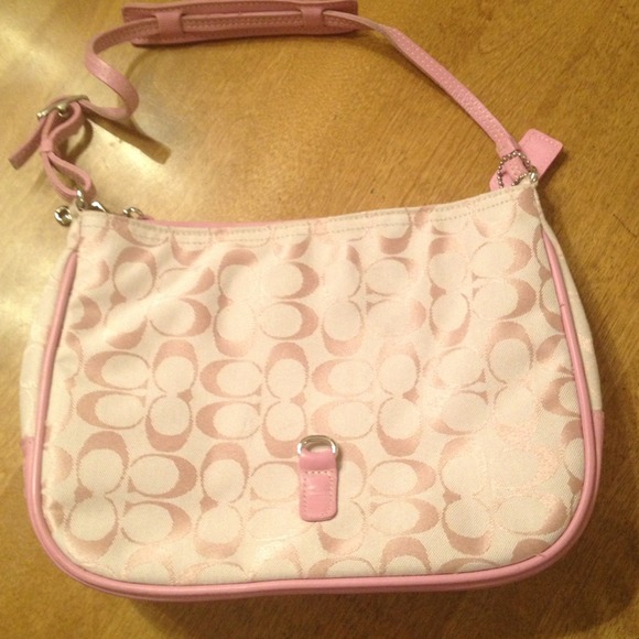 "Coach" purse