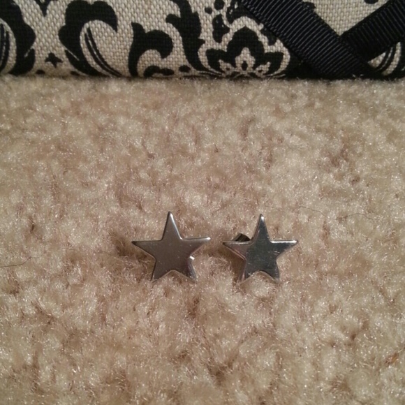 Earings