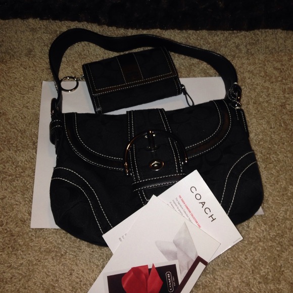 Brand new Coach hobo and wallet!! - Picture 1 of 4