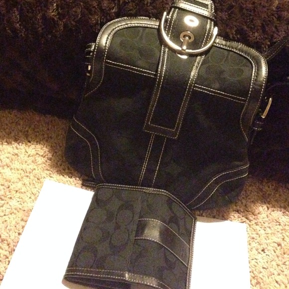Brand new Coach hobo and wallet!! - Picture 4 of 4