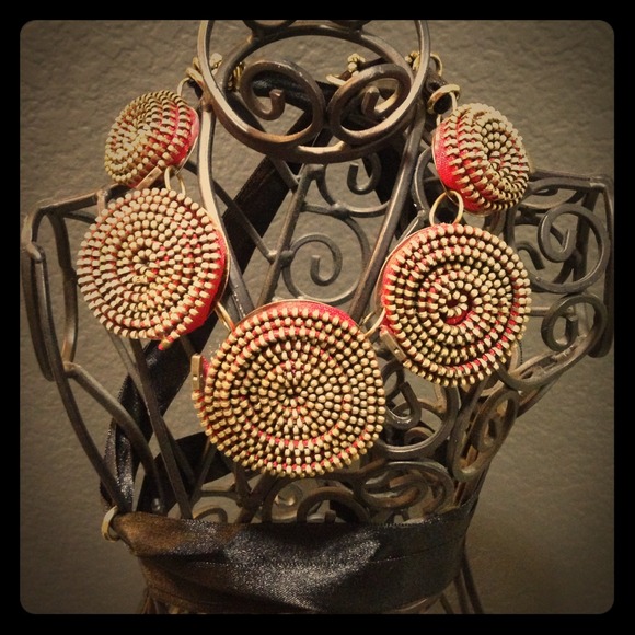 Red and black necklace