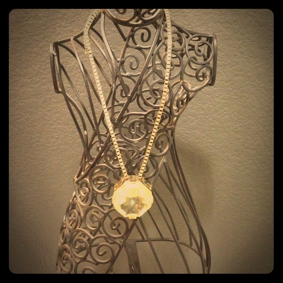 Large stone necklace