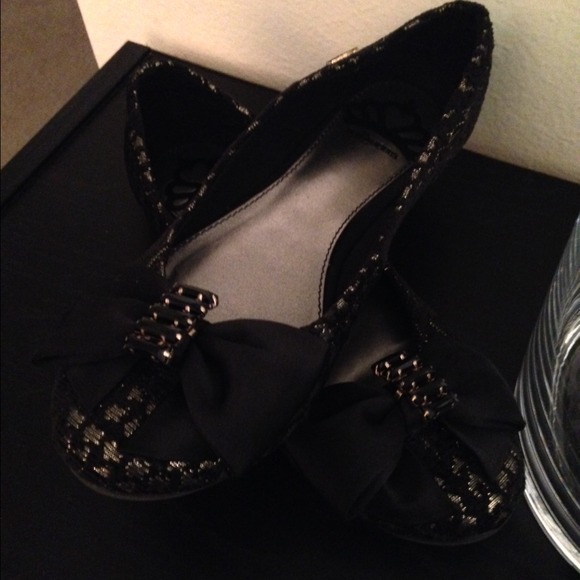 Black and gold flats