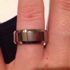 8mm Mens Tungsten Ring NEVER WORN