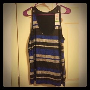 black/silver striped echo top