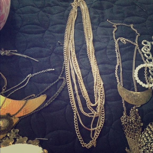 Gold layer necklace
