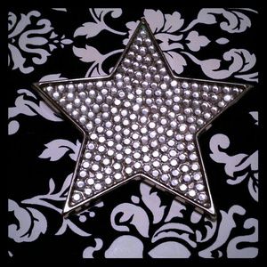 * Rhinestone star buckle *